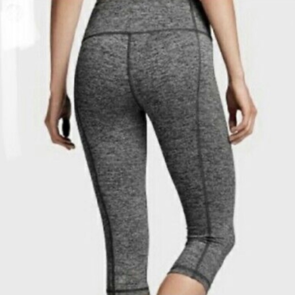 Victoria’s Secret VSX Sexy Sport KNOCKOUT Crop LEGGINGS S - Picture 3 of 11